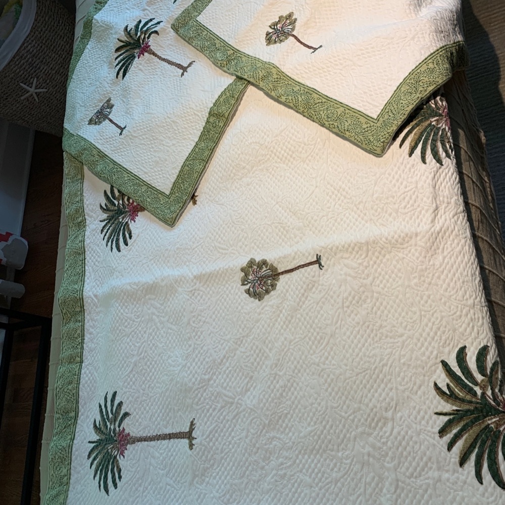 Palm Tree Queen Quilt & Shams